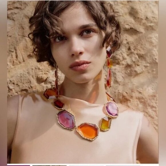 Zara Jewelry - New Zara Chunky Geometric Resin Necklace